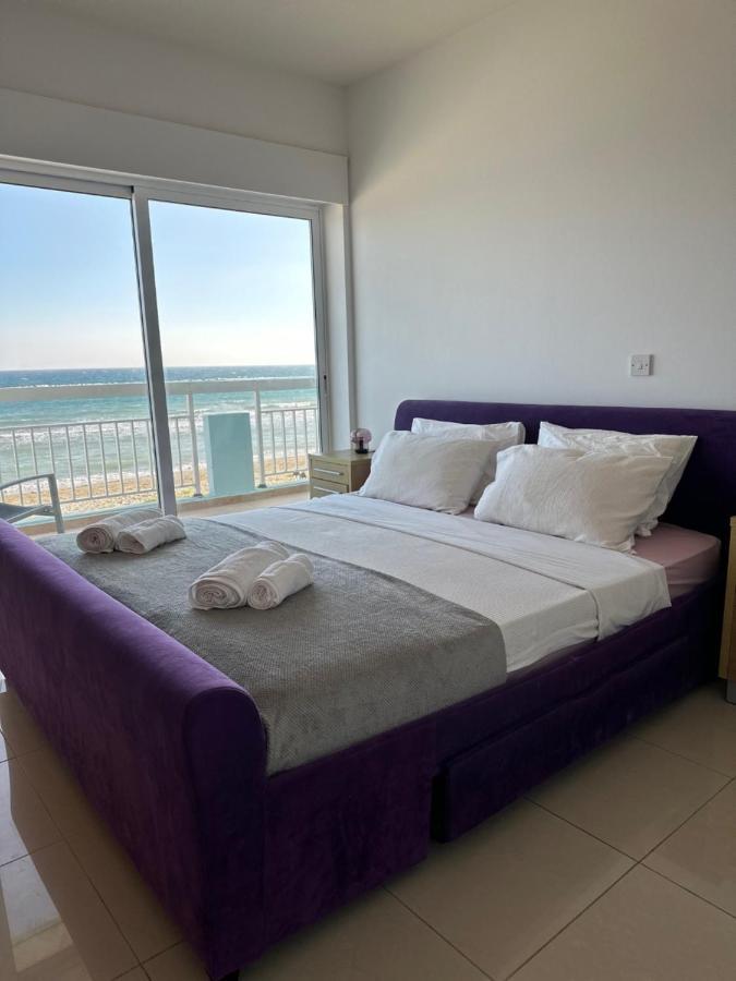 Sayers Beachfront Villa เปร์โวเลีย ภายนอก รูปภาพ